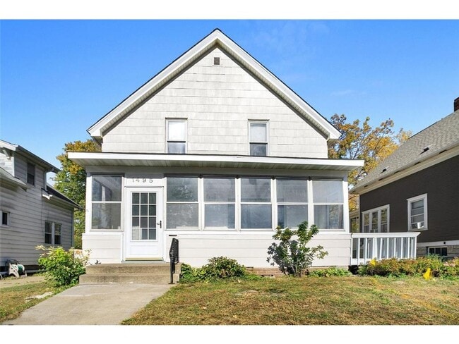 Building Photo - 1495 Selby Ave