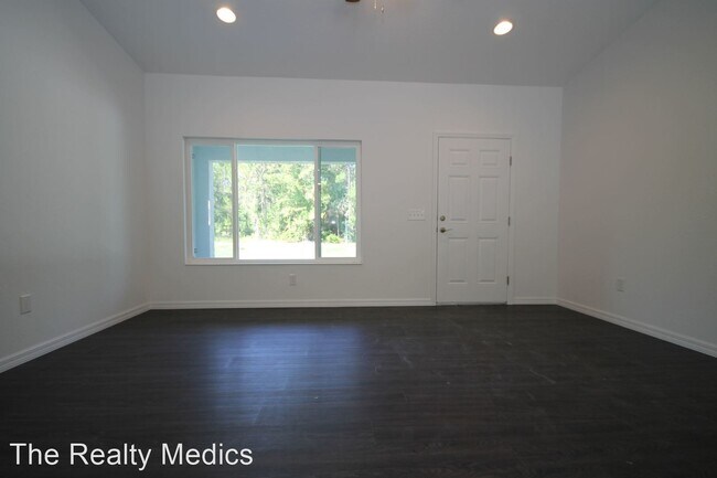 Building Photo - 3 br, 2 bath House - 111 Fisher Rd