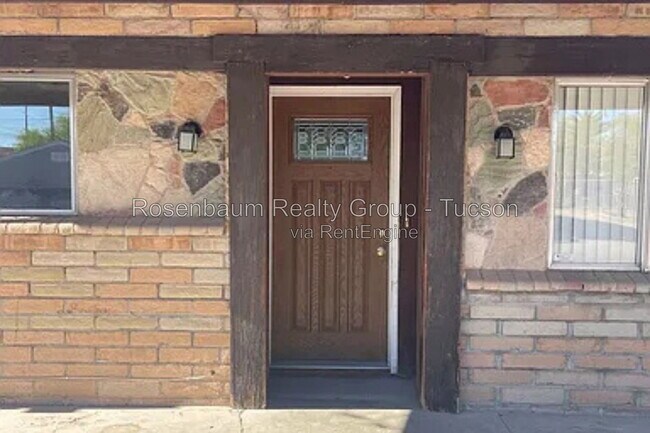 Building Photo - 3611 E Glenn St