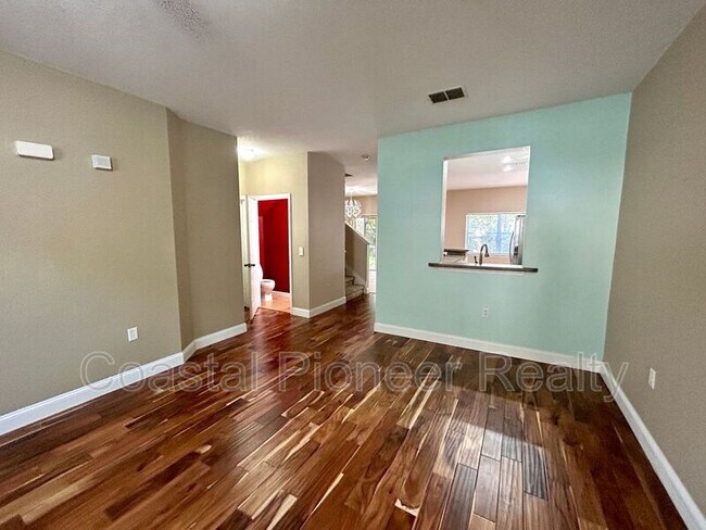 Building Photo - 6211 Ashbury Palms Dr