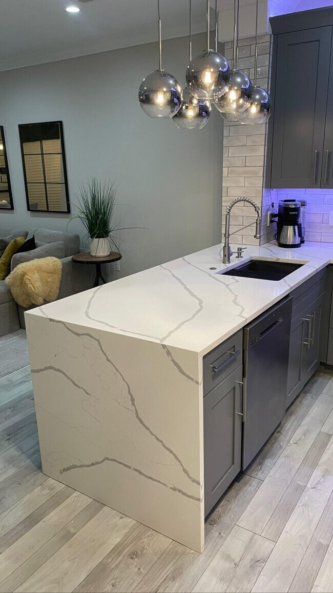 Foto del edificio - 3003 Nicosh Cir