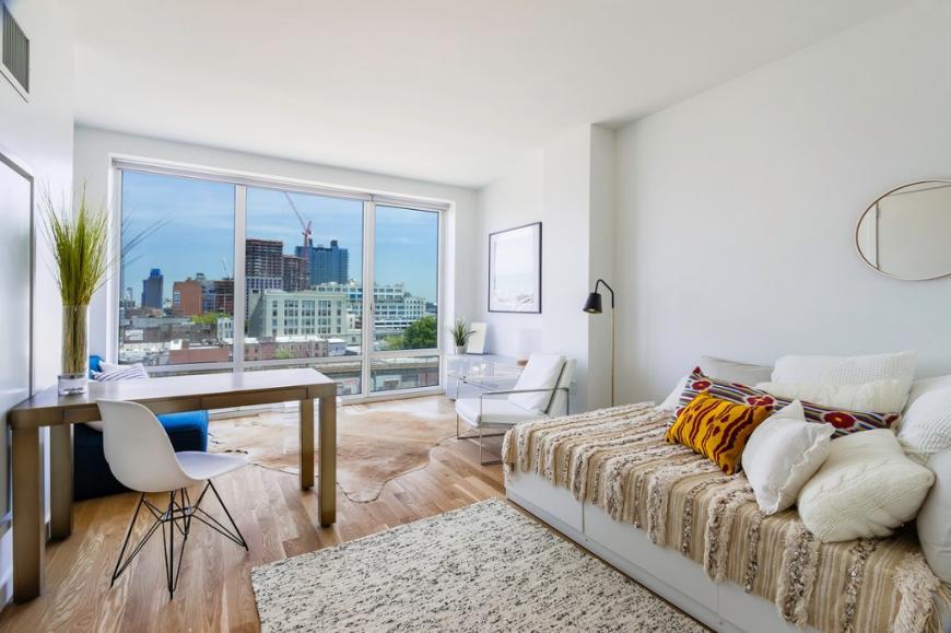 Foto principal - 0 bedroom in QUEENS NY 11101