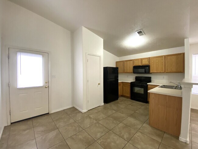 Foto del edificio - 3BR/2Bath in Rio Rancho