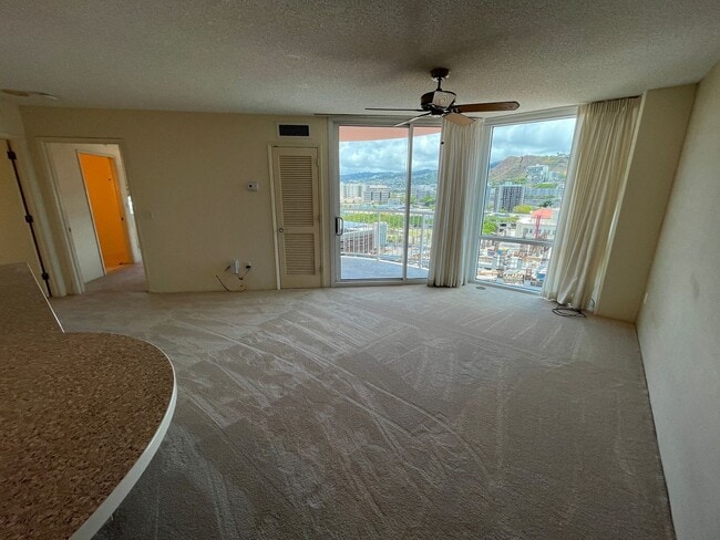 Building Photo - One Archer Lane - 2 bedrooms, 2 full bathr...
