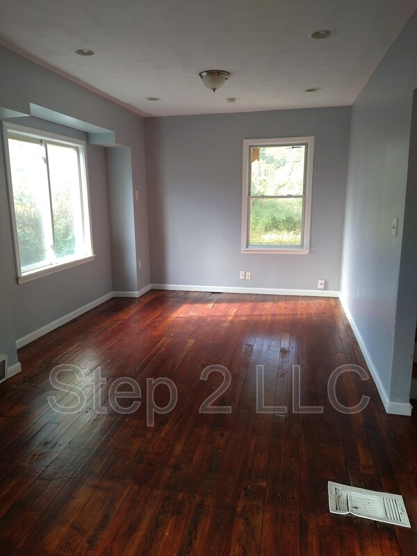 Foto del edificio - 3704 E 118th St