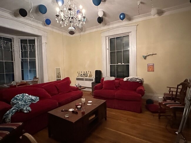 Foto del edificio - 139 Hillside St