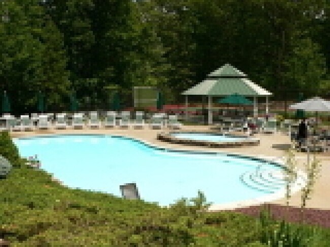 Foto del edificio - 7218 Richmond Rd