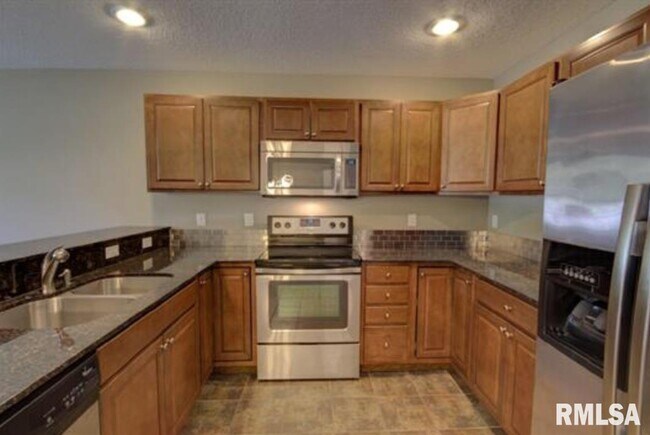 Building Photo - 3375 Serenity Pl