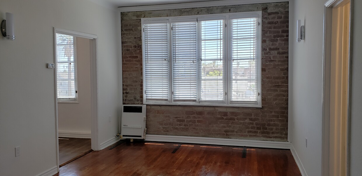 Foto principal - 1109 S Lake St