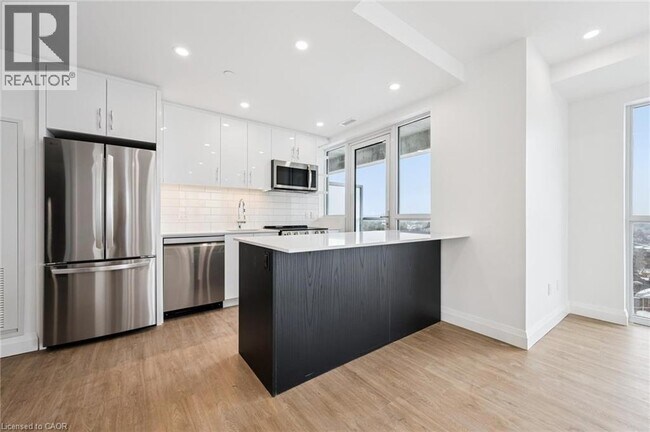 Building Photo - 410 Westhaven St