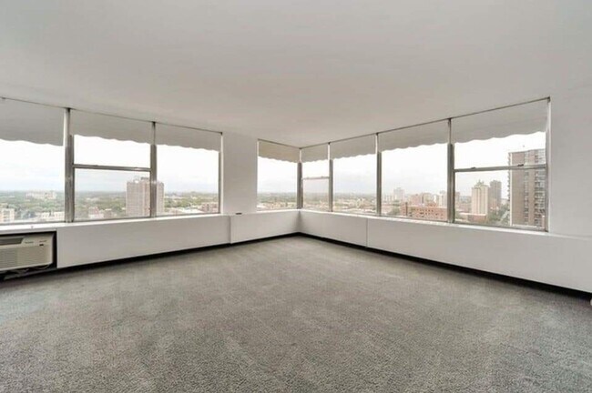Foto del edificio - 5757 N Sheridan Rd