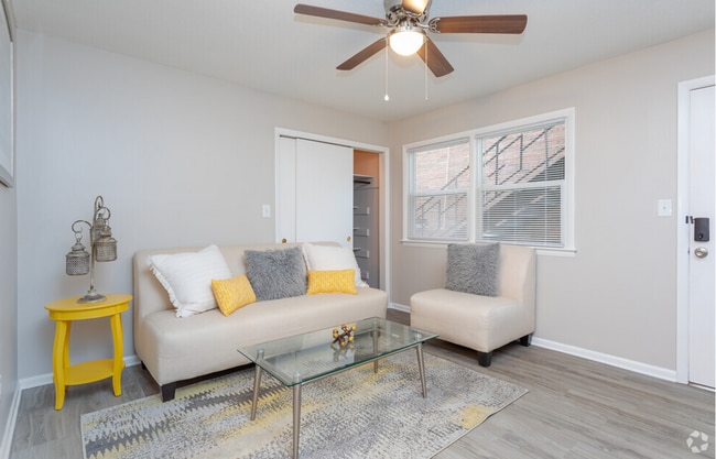 Interior Photo - Oakridge at Haymount