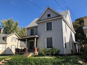 Building Photo - 448 Norwood Ave SE
