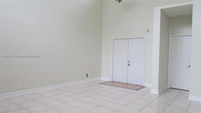 Building Photo - 1306 Camellia Cir