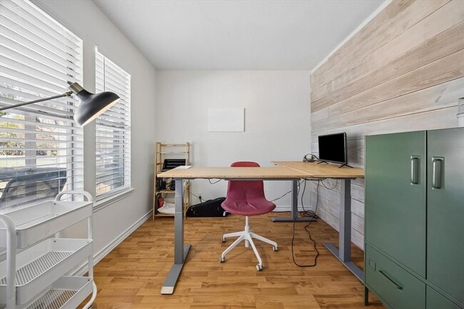 Foto del edificio - 2011 Harvest Moon Dr