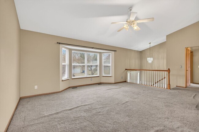 Foto del edificio - Charming 3 Bedroom with Garage!