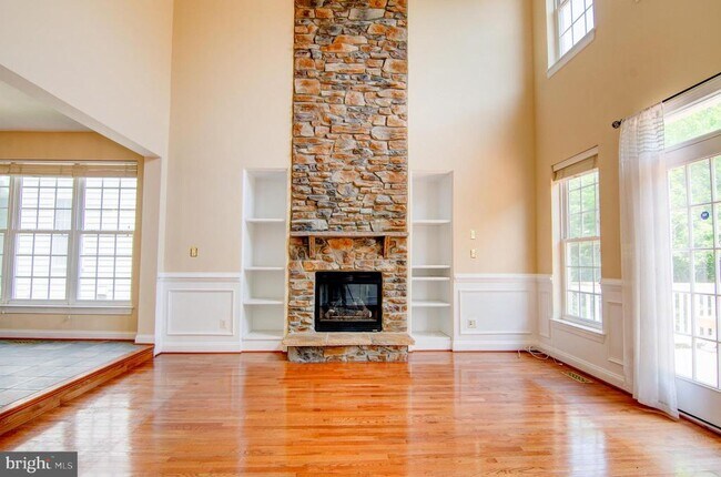 Foto del edificio - 5861 Governors Hill Dr