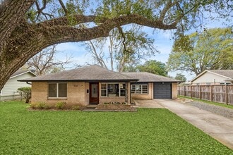 Building Photo - 510 S Belknap St