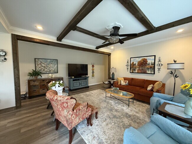 Building Photo - Immaculate Newer 3BR/2BA Brevard Home with Open Layout – Pet-Friendly