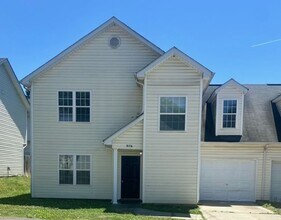Building Photo - 5176 Brooktree Dr