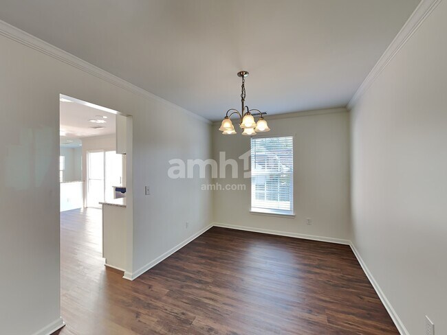 Foto del edificio - 8517 Farnsworth Ln