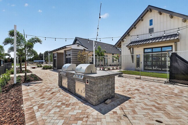 Foto del edificio - LEO at Cypress Creek- Single Family Rental Homes