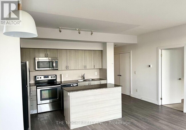 Photo du bâtiment - 1638 Bloor St W