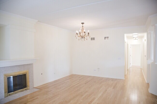 Foto del edificio - 501 Saddlebrook Ln