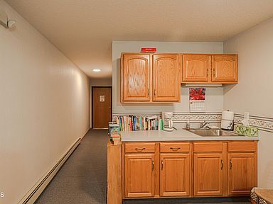 Foto del edificio - 2705 Gateway Ave