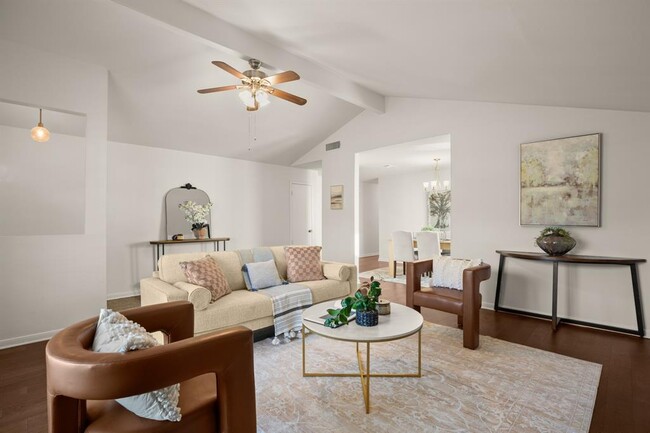 Foto del edificio - 7730 Croftwood Dr
