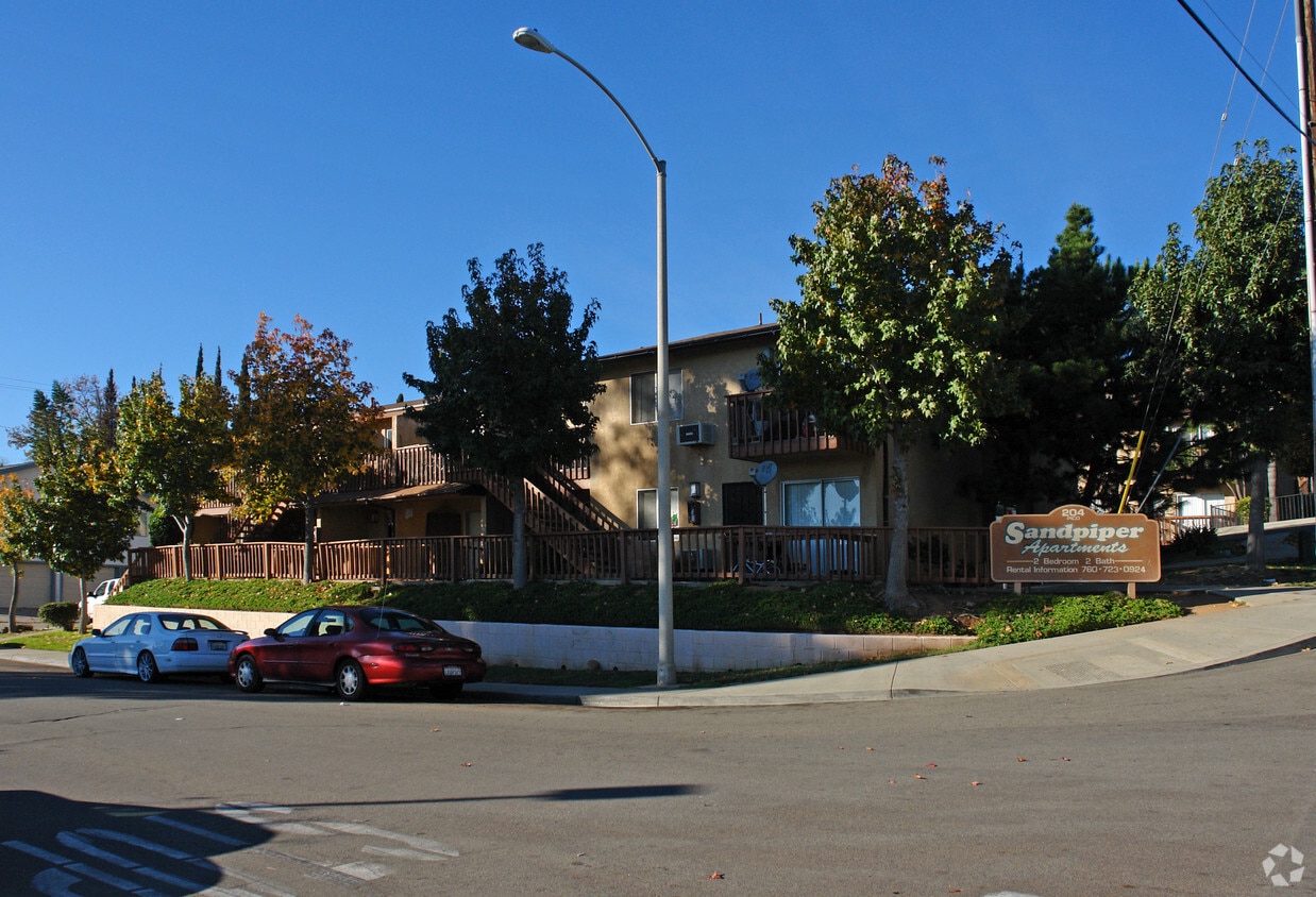 Building Photo - Sandpiper Apartments