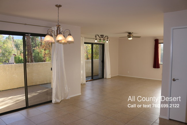 Foto del edificio - 200 E Racquet Club Rd