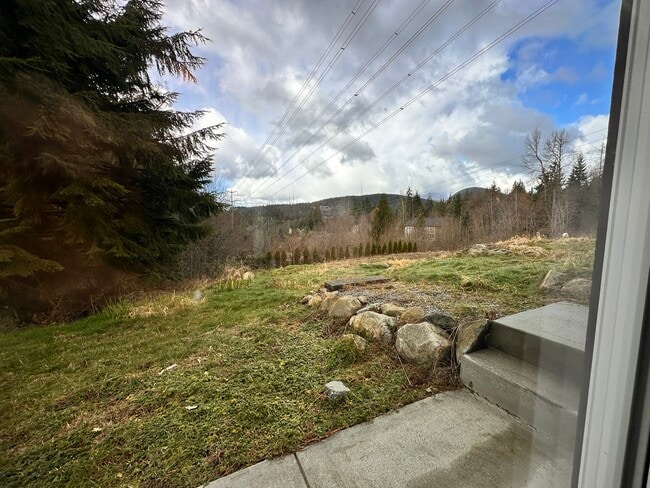 Building Photo - 2425 Leggett Dr