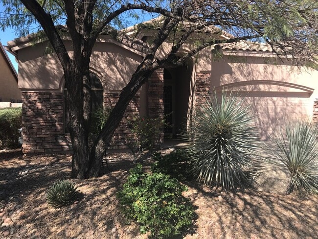 Building Photo - Las Sendas Home