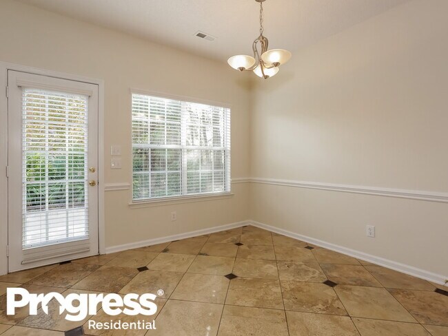 Foto del edificio - 2609 Torrington Ln NW