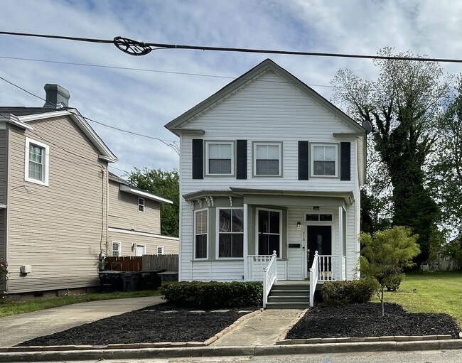 Photo - 310 Elm Ave House