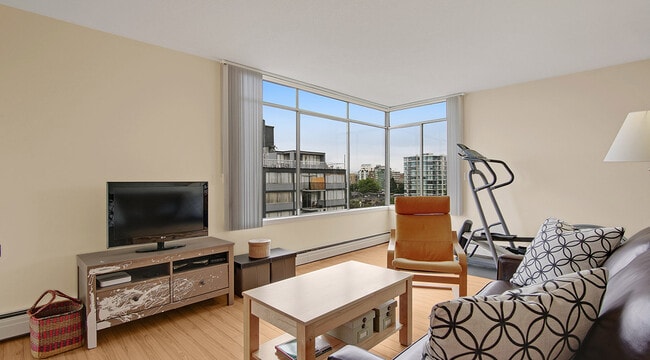 Building Photo - Shaughnessy House