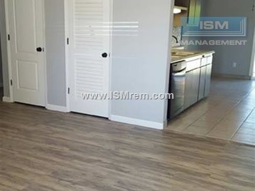 Foto del edificio - Lake Boulevard Apartment Homes