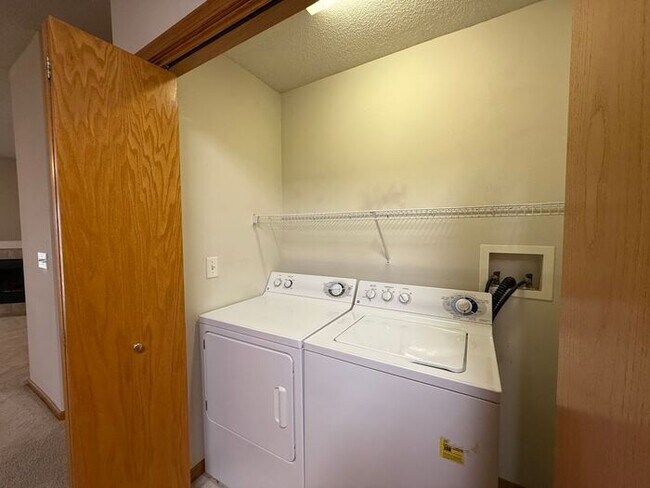 Building Photo - $1,300| 2 Bedroom, 1 Bathroom Condo | No P...