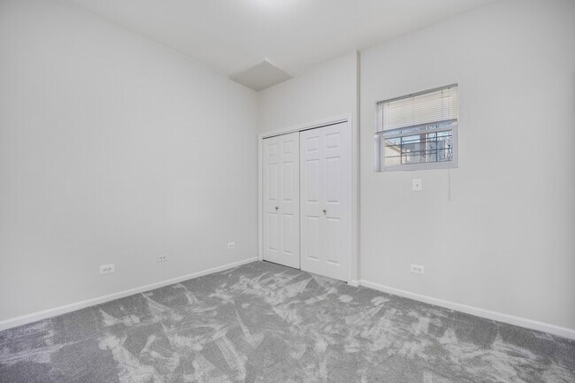 Foto del edificio - 2033 W Huron St