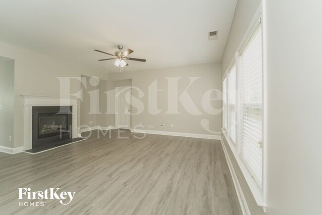 Foto del edificio - 13123 Blaze Manor Ln