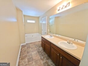 Building Photo - 1098 Mcconaughy Ct