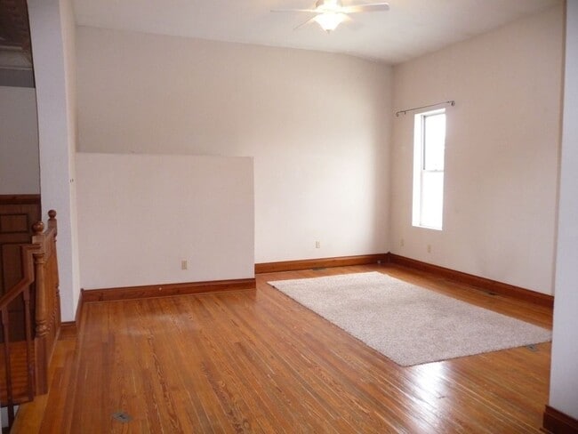 Foto del edificio - 123 Bergin St