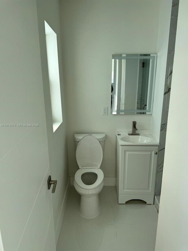 Foto del edificio - 1943 71st St