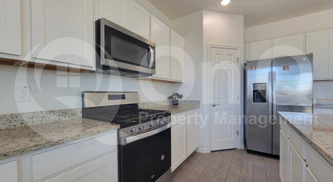 Building Photo - 10838 W Marguerite Ave