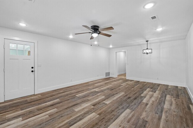 Foto del edificio - 4024 E Wagon Wheel Rd