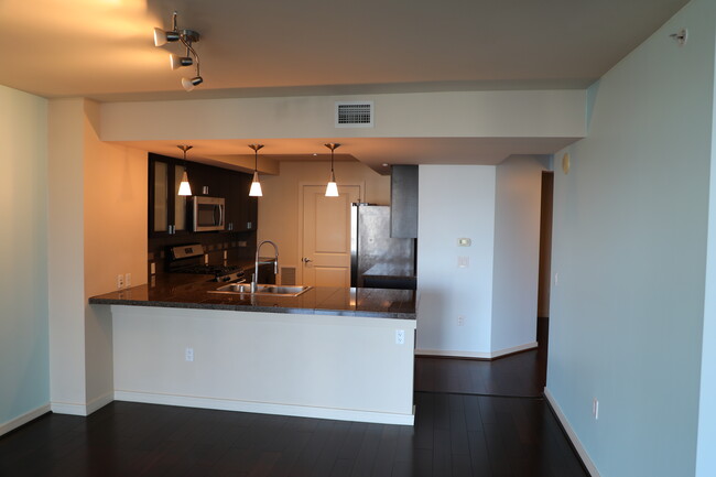 Kitchen - 819 Virginia St