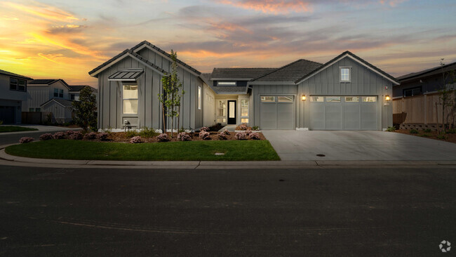 Building Photo - 3840 Fletcher Park Cir