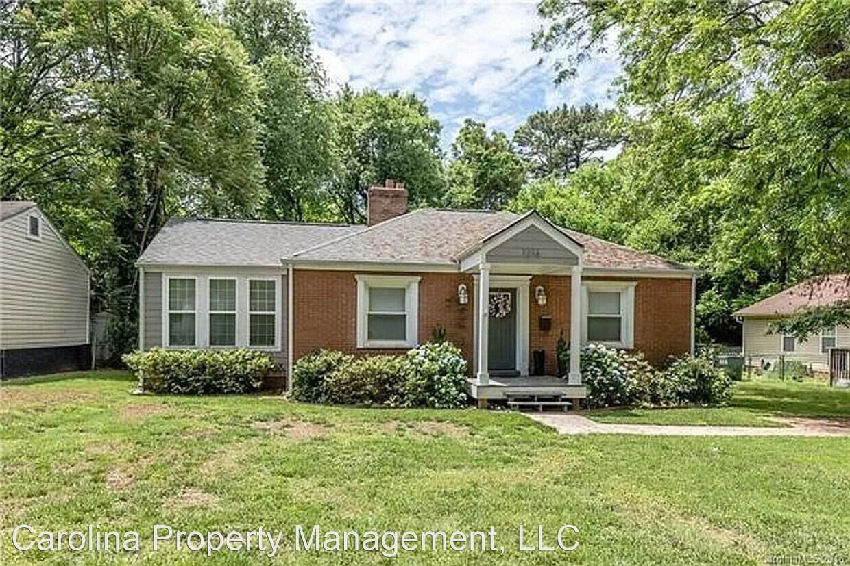 3 br, 1 bath House 1216 Leigh Ave House for Rent in Charlotte, NC