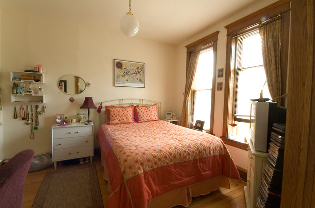 Foto del edificio - 848 W Waveland Ave